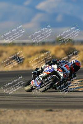 media/Dec-07-2024-CVMA (Sat) [[21c5f1ef85]]/Race 12-Supersport Middleweight/